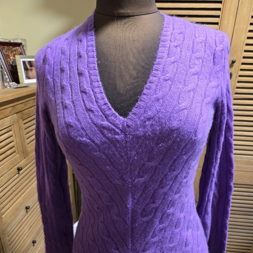 Ralph Lauren cashmere v neck